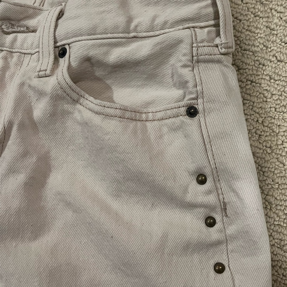 Women’s Old Navy High-Rise Baggy Wide-Leg Pants in Cream - Picture 4 of 7